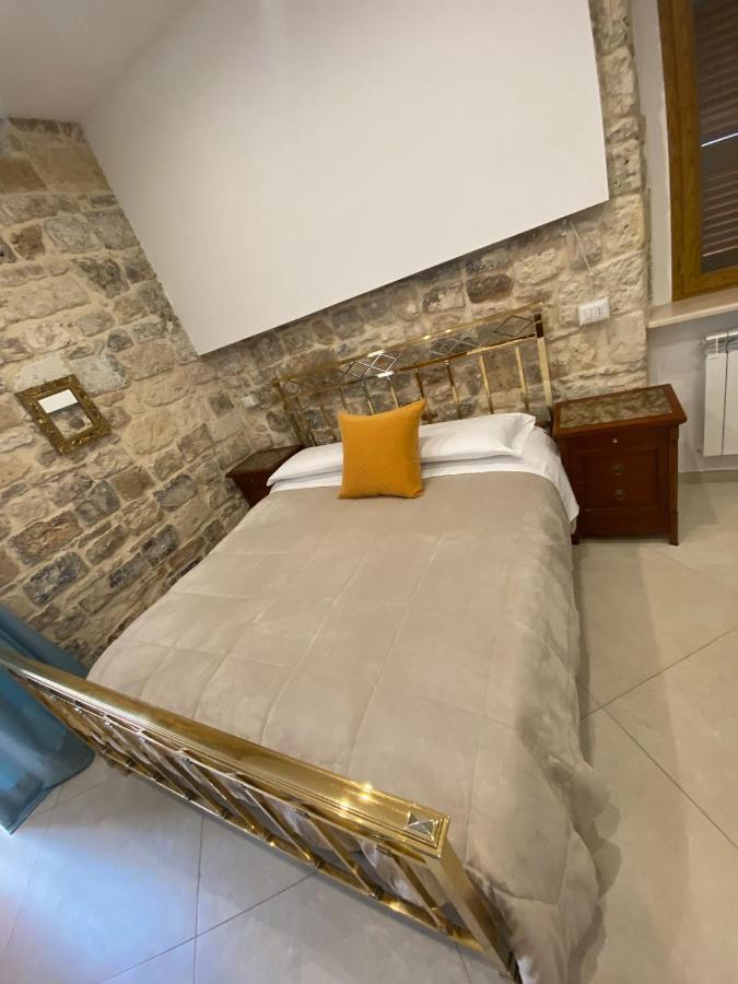 Dimora Del Carmine Hotel Бари Екстериор снимка