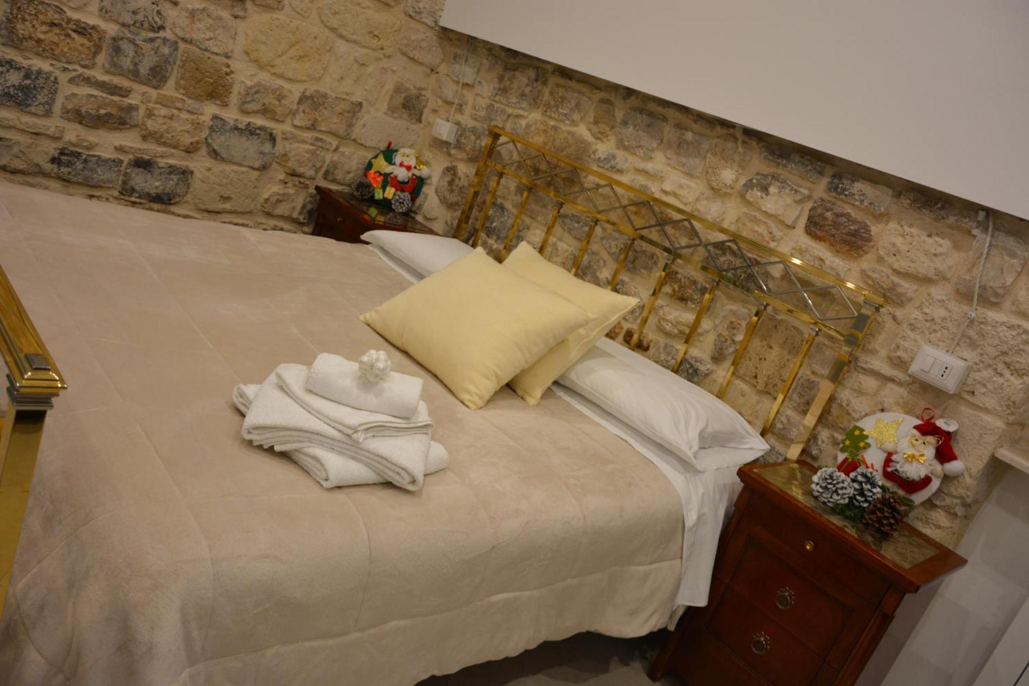 Dimora Del Carmine Hotel Бари Екстериор снимка